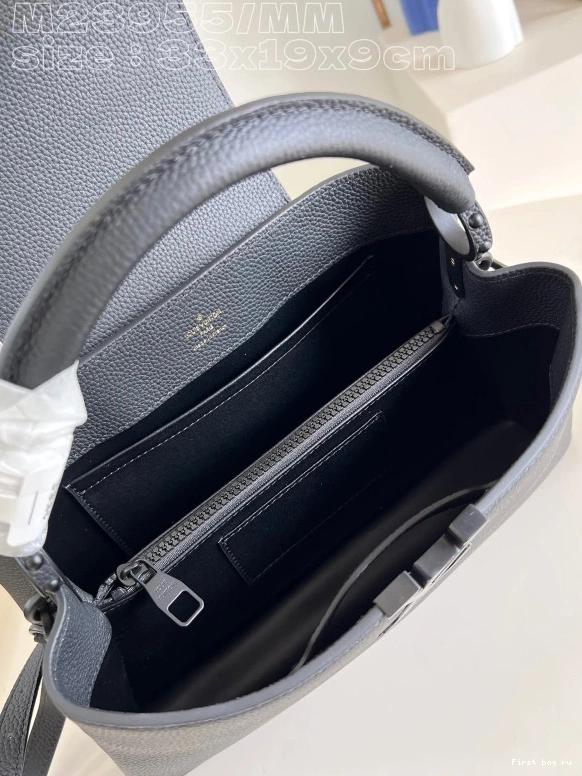 First bag ru CAPUCINES VUITTON LOUIS MM-33*19*9CM 0731